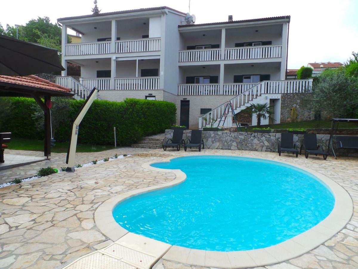 Holiday Home In Malinska/Insel Krk 13031 מראה חיצוני תמונה